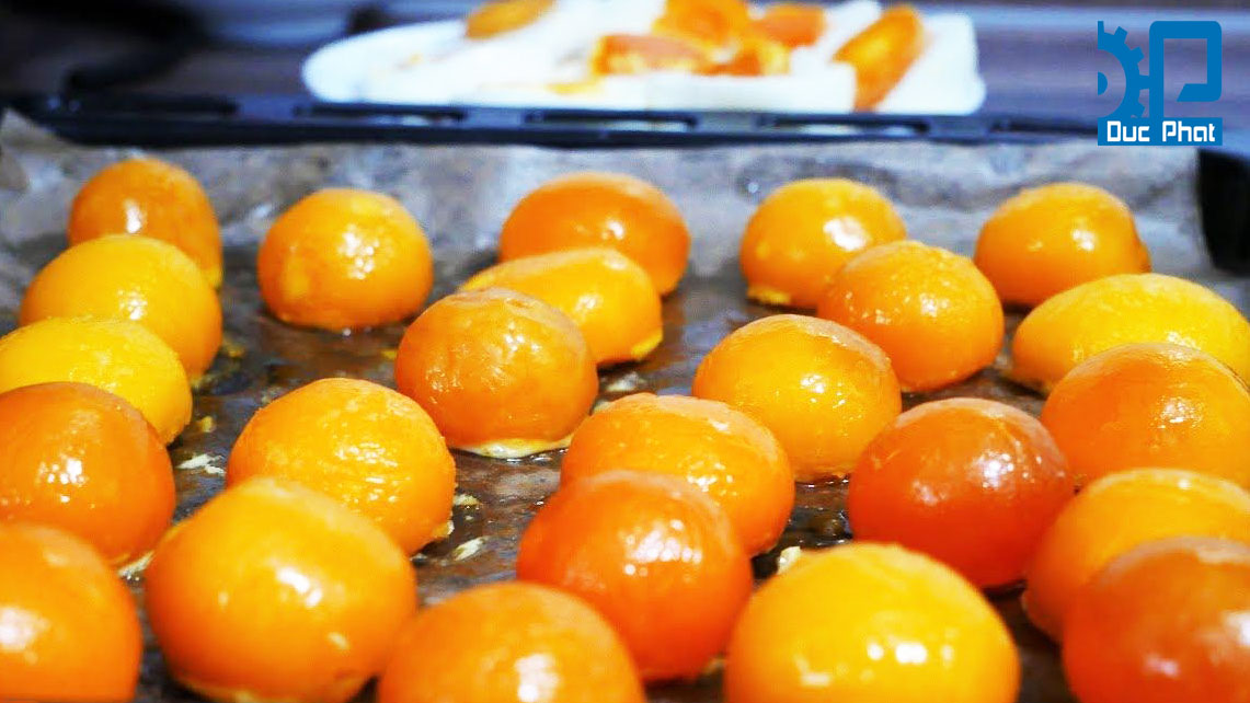 Nhân trứng muối