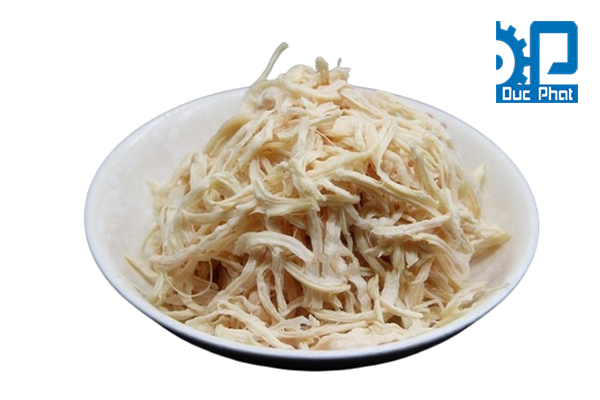 Thịt gà xé nhỏ